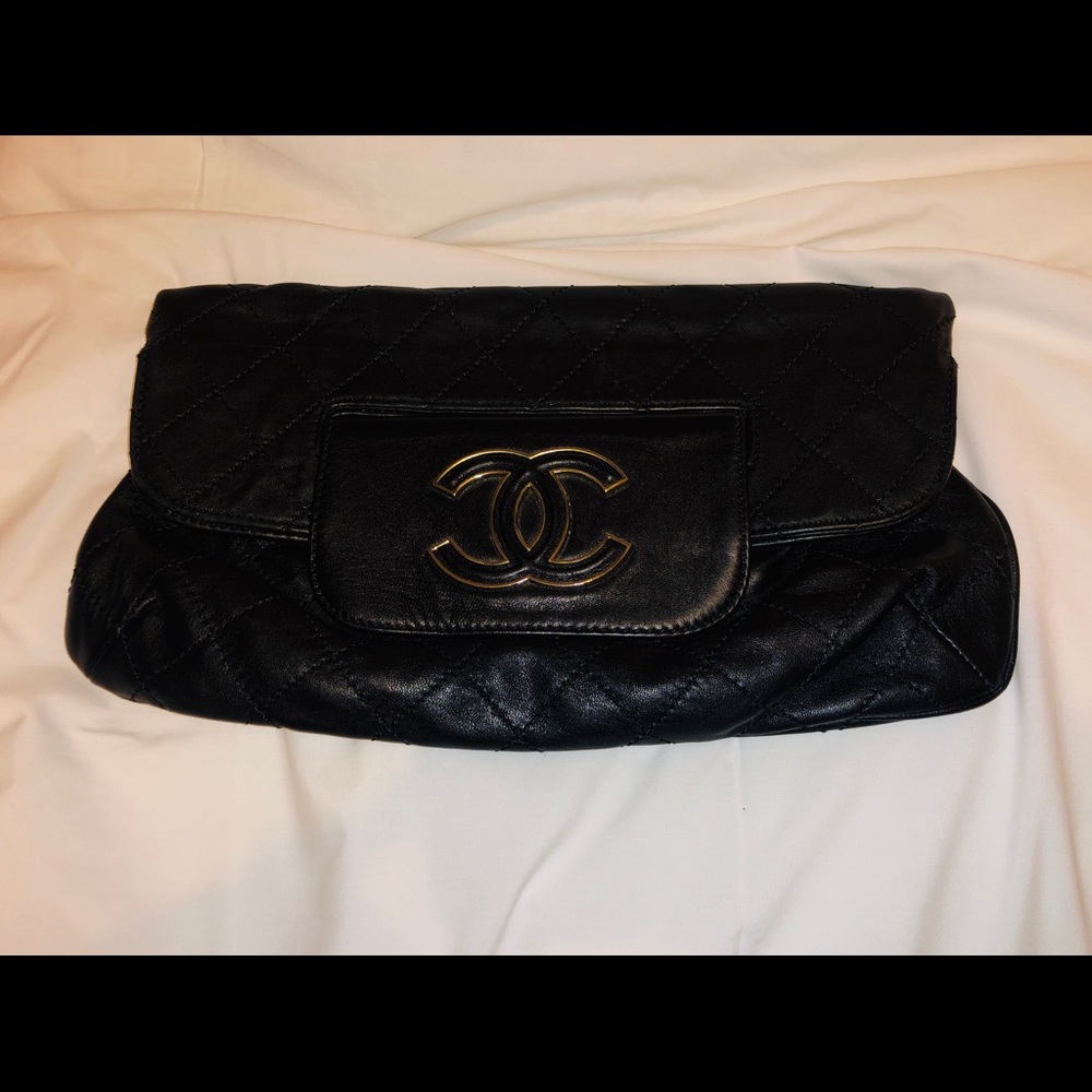 100% RARE Authentic CHANEL Clutch